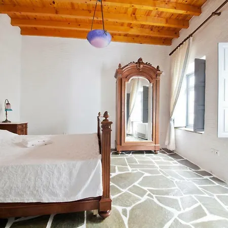 Traditional Atmospheric House * Páros